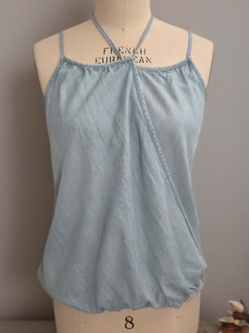 Love Stitch NWT Light Wash Chambray Cami Top – Casual & Chic Size M